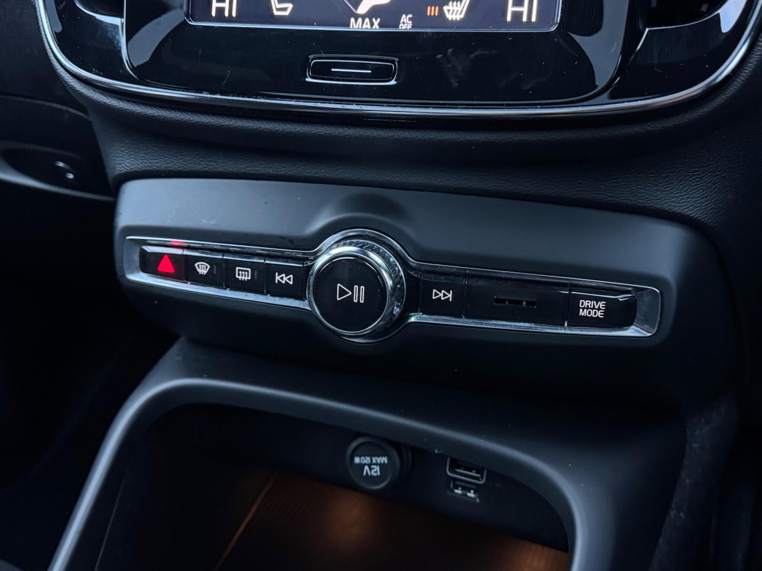 Used Volvo XC40 2020 for sale - 76620431: Photo 26