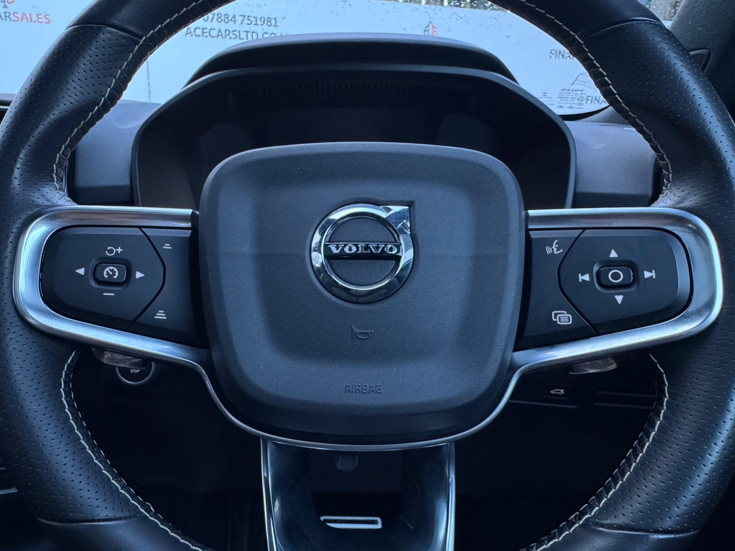 Used Volvo XC40 2020 for sale - 76620431: Photo 33