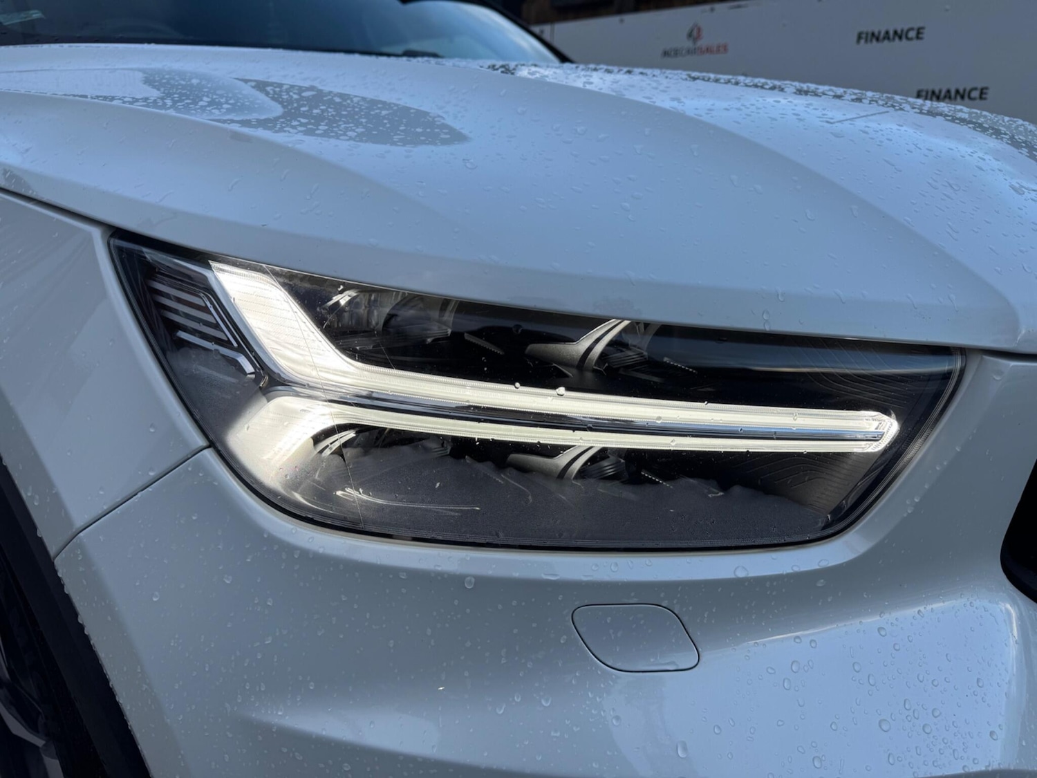 Used Volvo XC40 2020 for sale - 76620431: Photo 86