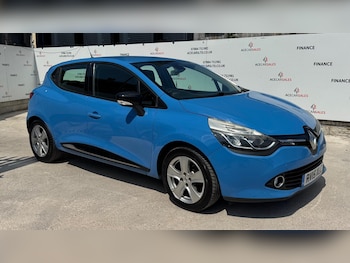 Used Renault Clio 2015 for sale - 79026440: Photo