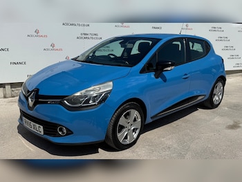 Used Renault Clio 2015 for sale - 79026440: Photo