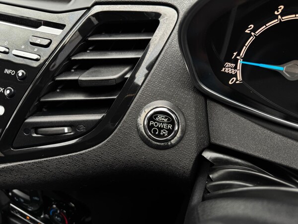Used Ford Fiesta 2015 for sale - 75670833: Photo 24