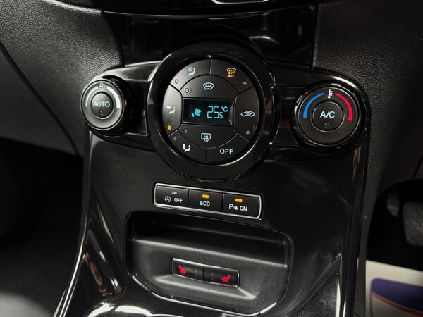 Used Ford Fiesta 2015 for sale - 75670833: Photo 26