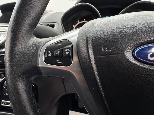 Used Ford Fiesta 2015 for sale - 75670833: Photo 31