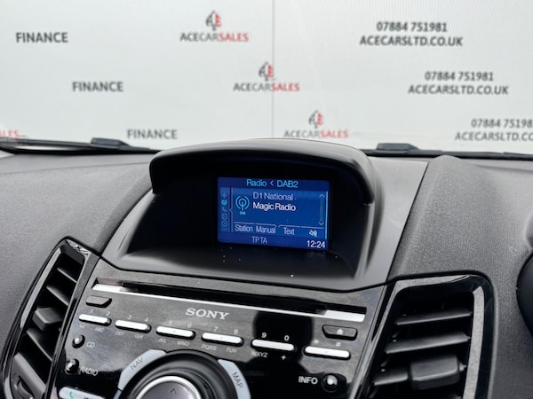 Used Ford Fiesta 2015 for sale - 75670833: Photo 38
