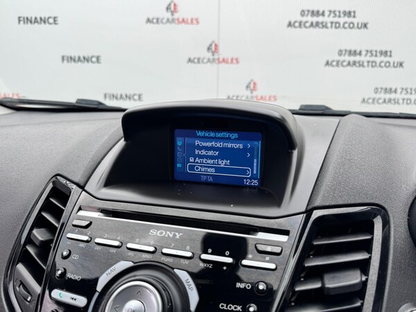 Used Ford Fiesta 2015 for sale - 75670833: Photo 41