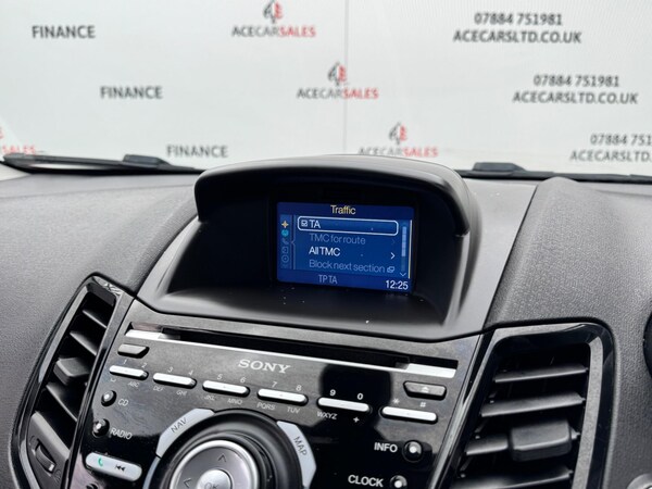 Used Ford Fiesta 2015 for sale - 75670833: Photo 43