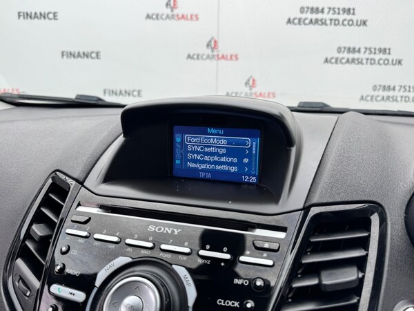Used Ford Fiesta 2015 for sale - 75670833: Photo 48