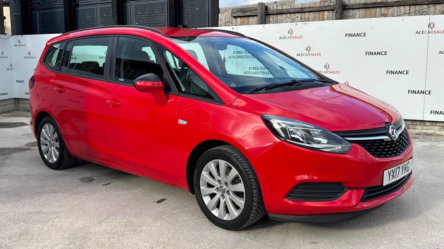 Used Vauxhall Zafira 2017 for sale - 77839584: Photo 2