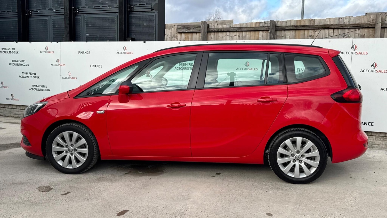 Used Vauxhall Zafira 2017 for sale - 77839584: Photo 5