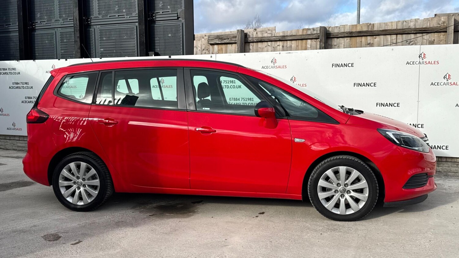 Used Vauxhall Zafira 2017 for sale - 77839584: Photo 9
