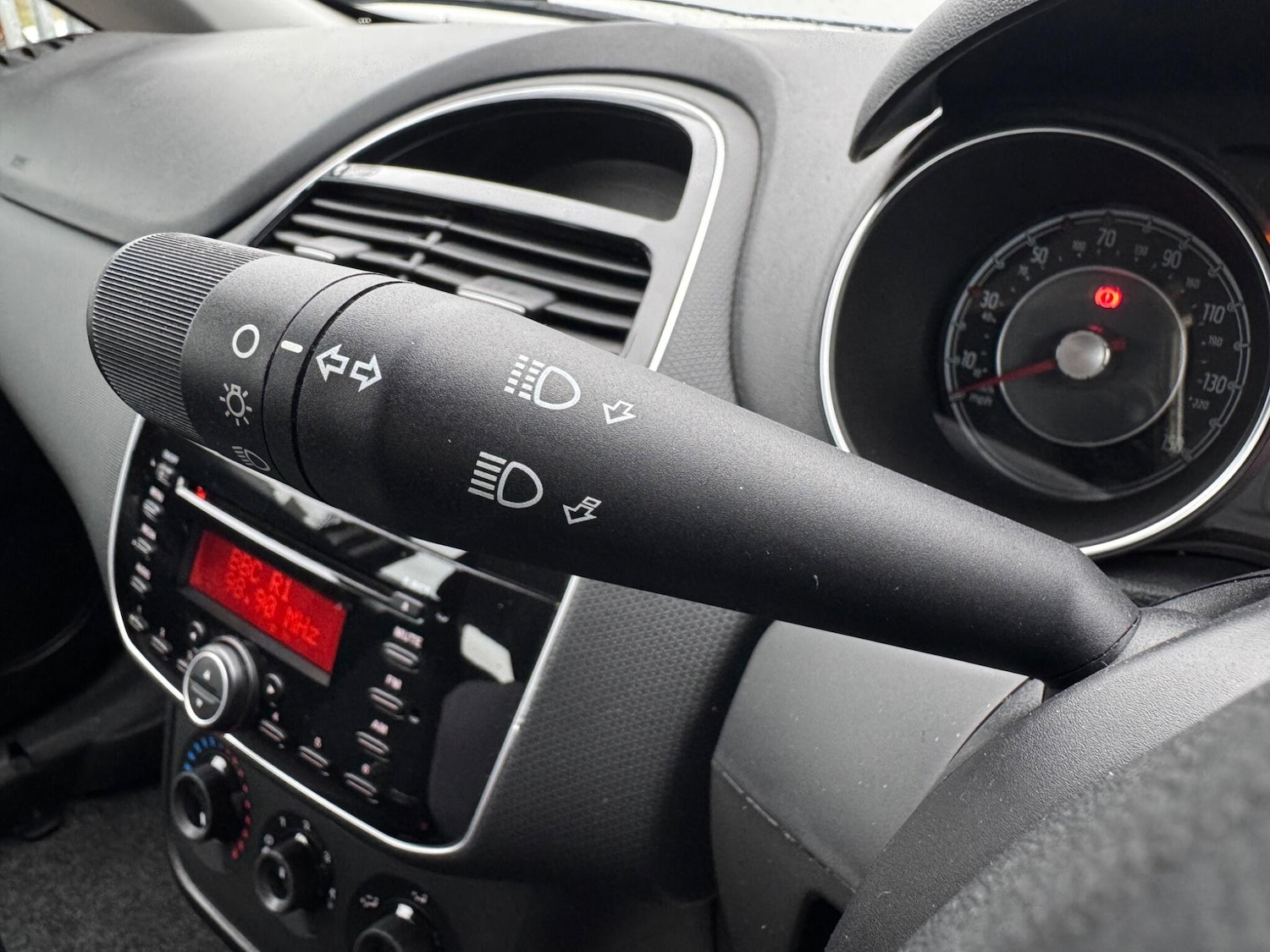 Used Fiat Punto 2017 for sale - 77191880: Photo 27