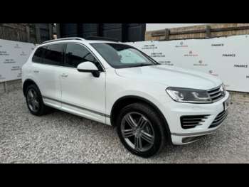 Used Volkswagen Touareg 2015 for sale - 74110862: Photo