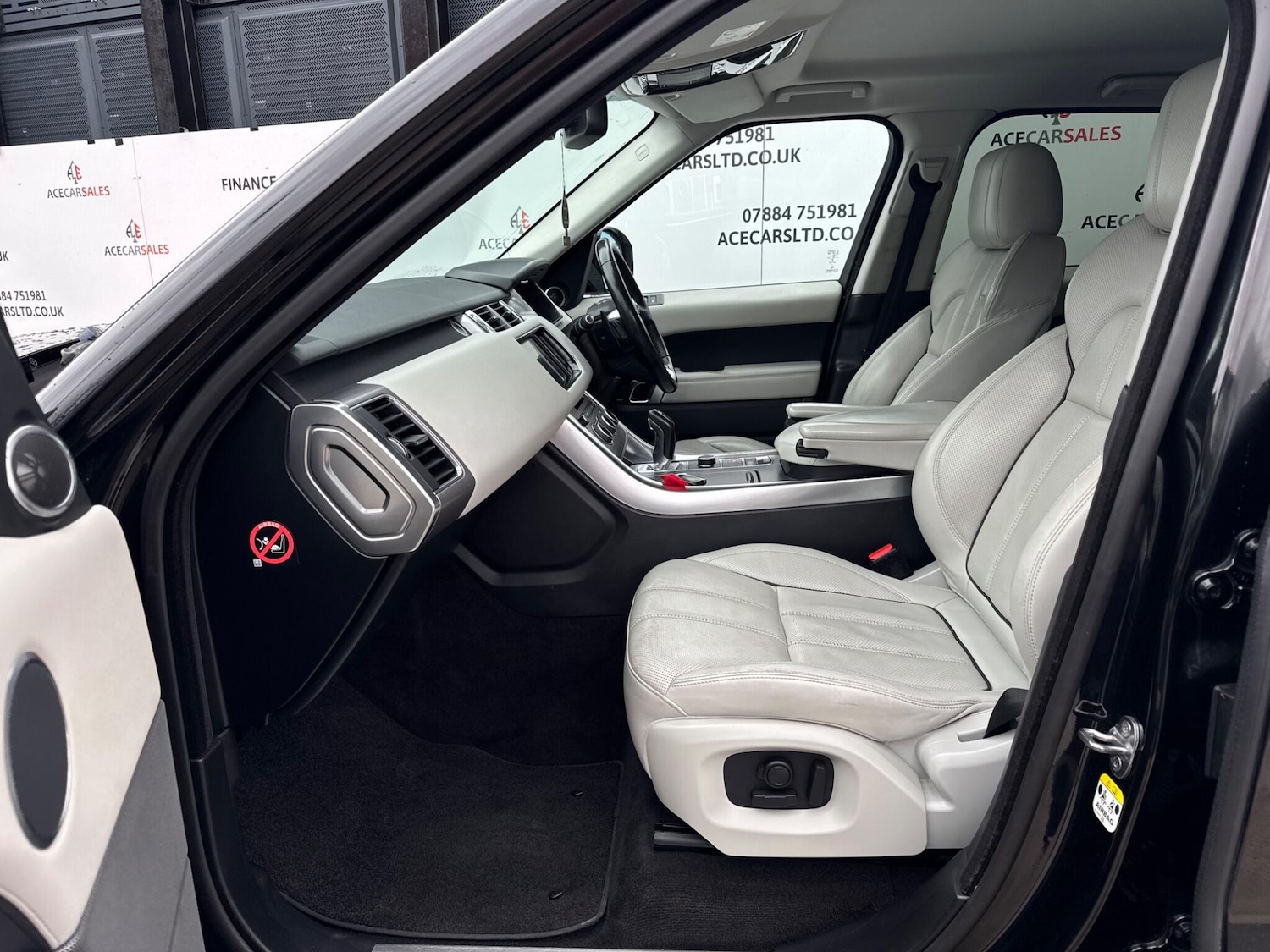 Used Land Rover Range Rover Sport 2015 for sale - 76992515: Photo 18