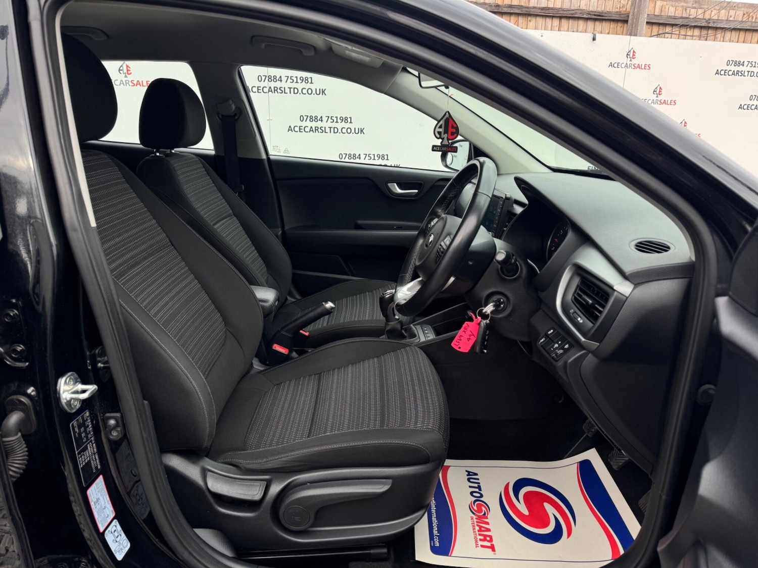 Used Kia Stonic 2019 for sale - 76988017: Photo 11