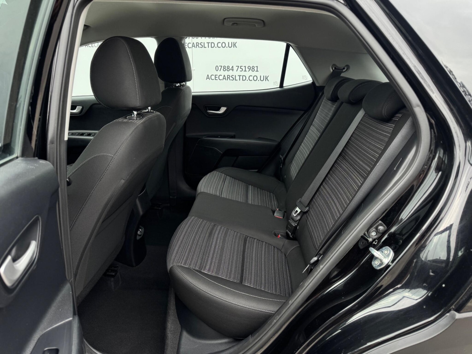 Used Kia Stonic 2019 for sale - 76988017: Photo 16