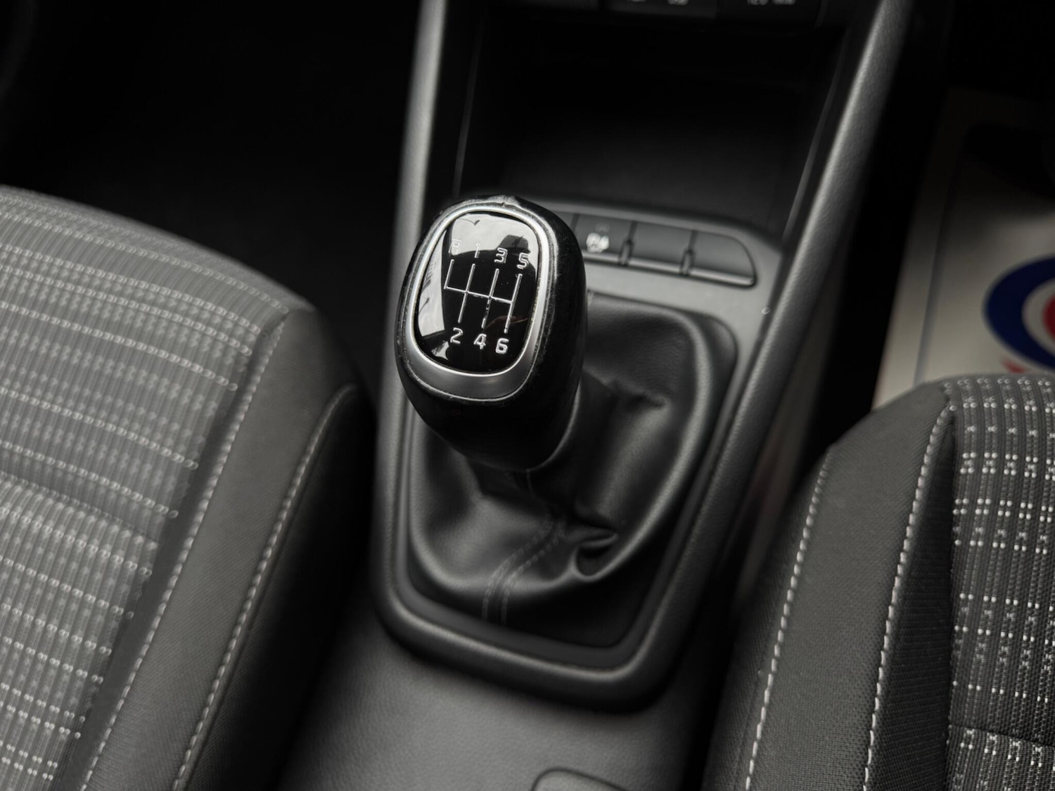 Used Kia Stonic 2019 for sale - 76988017: Photo 25