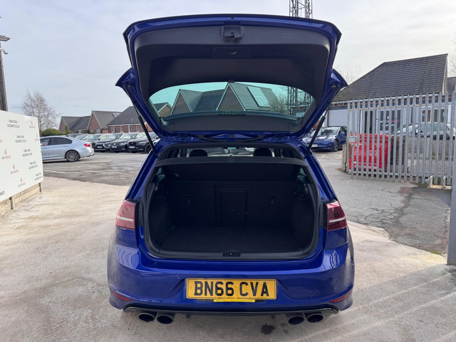 Used Volkswagen Golf 2016 for sale - 77586587: Photo 96