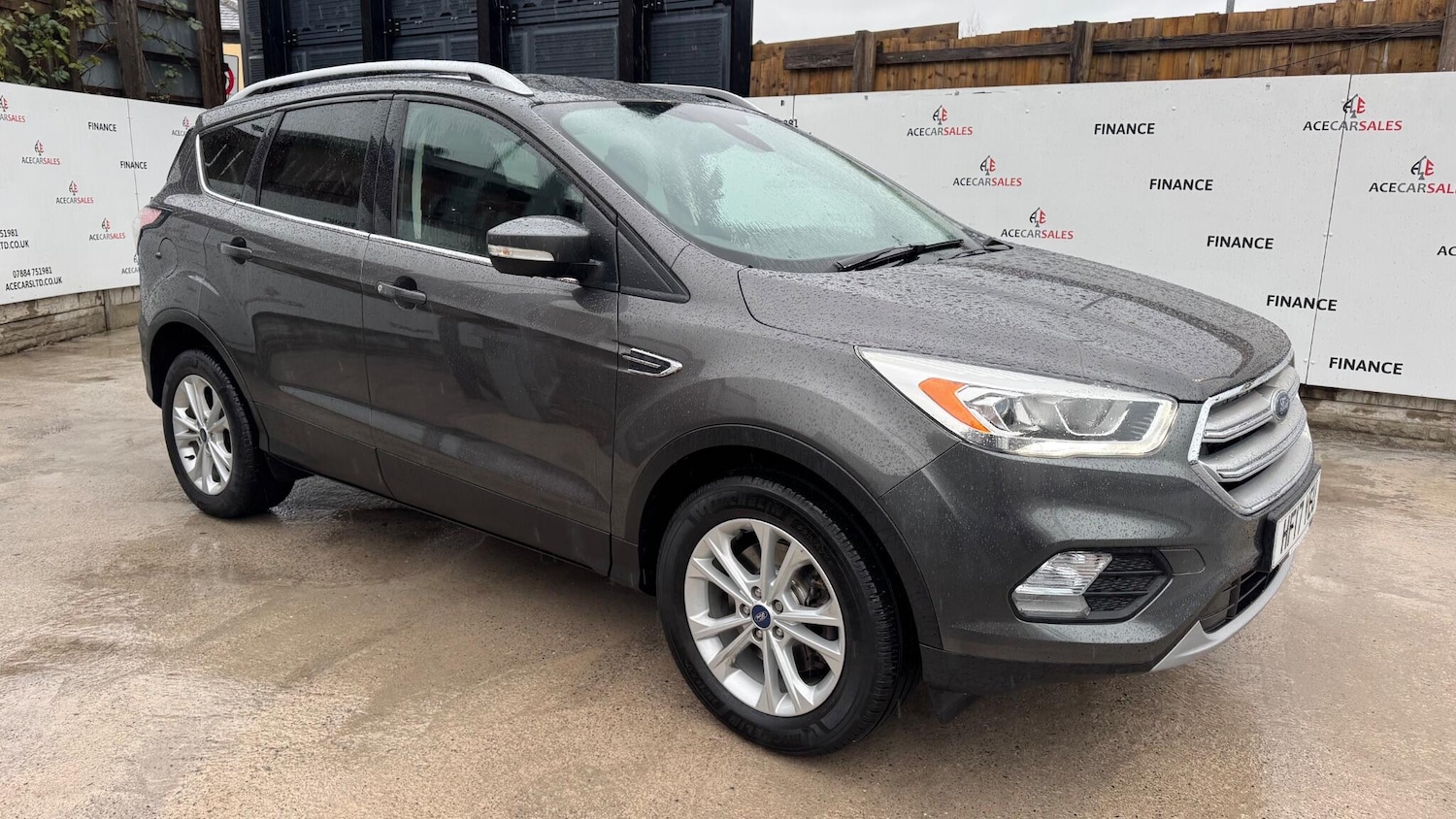 Used Ford Kuga 2017 for sale - 76824331: Photo 2