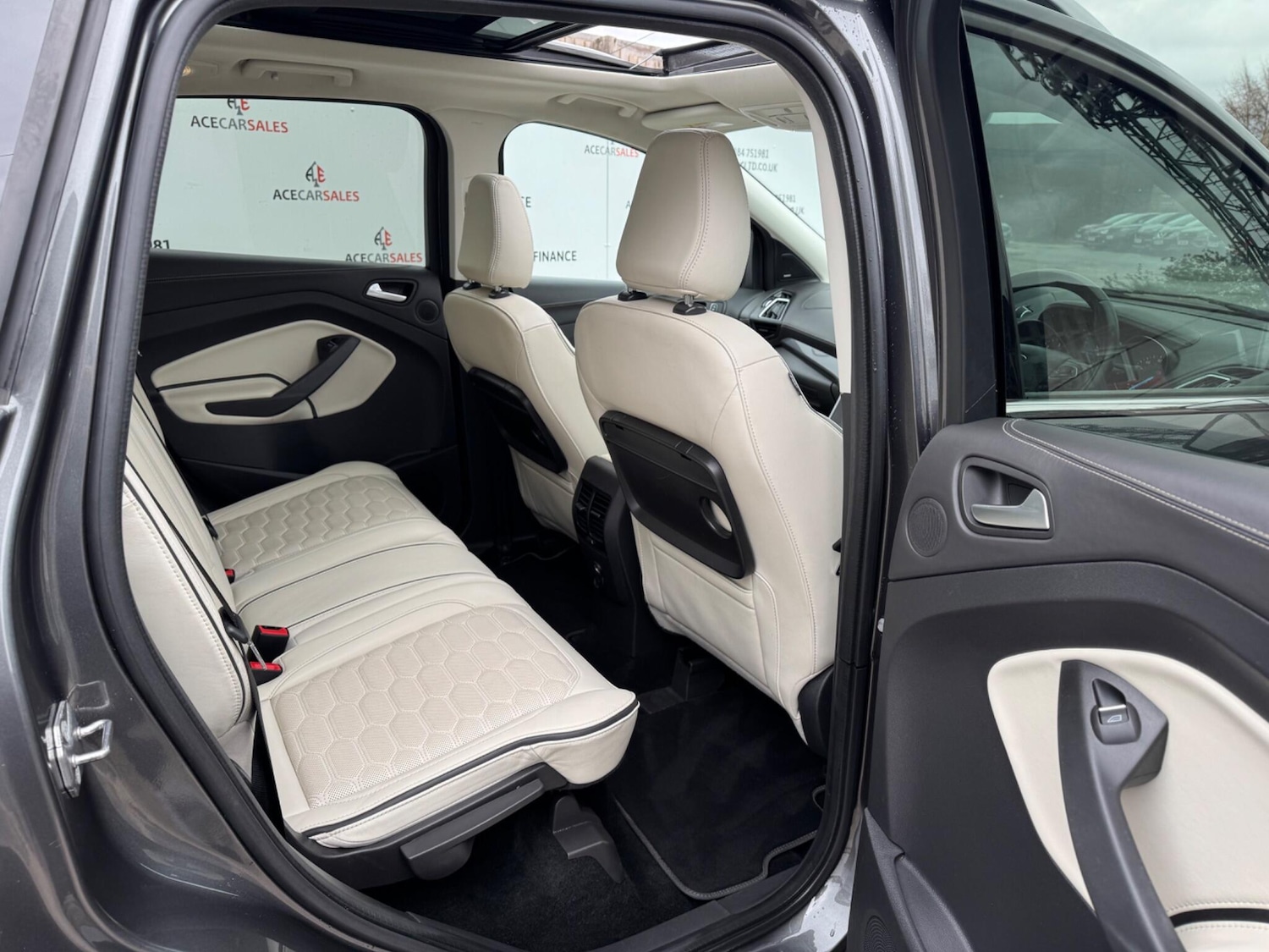 Used Ford Kuga 2017 for sale - 76936099: Photo 13