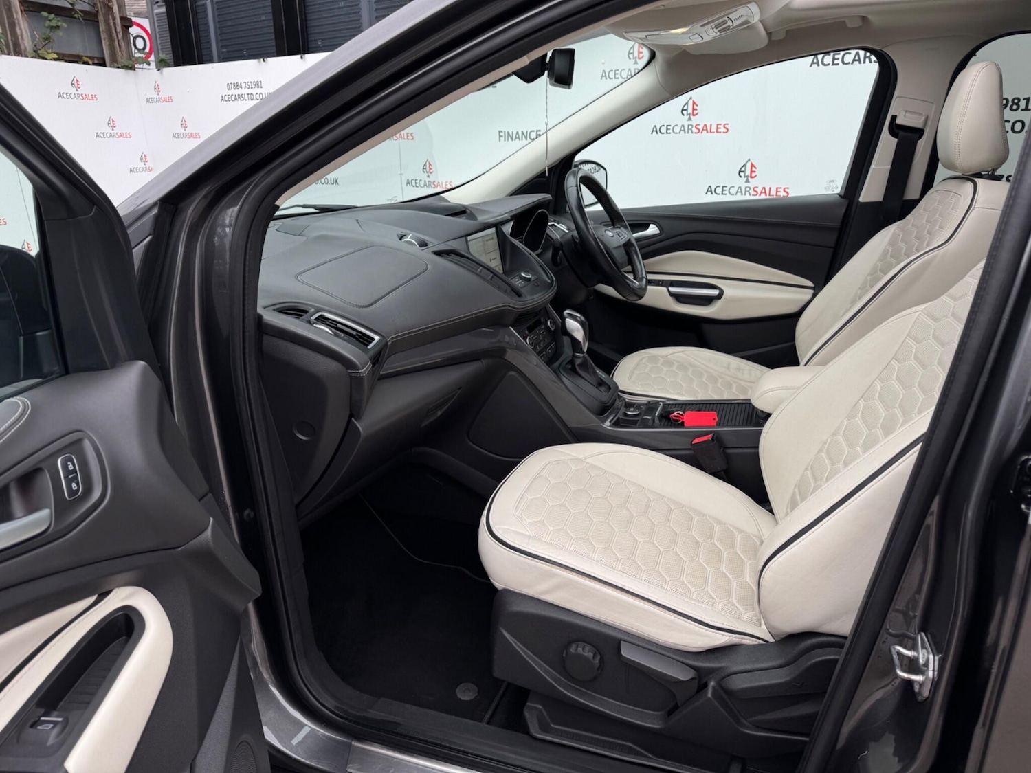 Used Ford Kuga 2017 for sale - 76936099: Photo 17