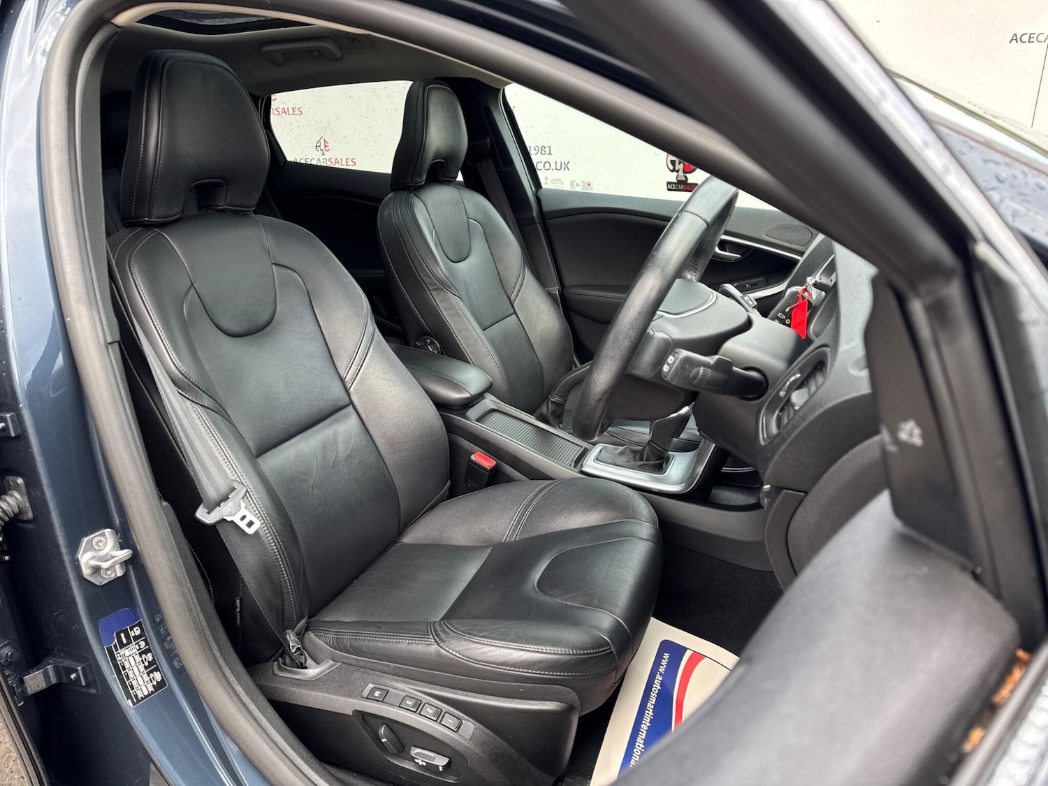 Used Volvo V40 2019 for sale - 76991359: Photo 12