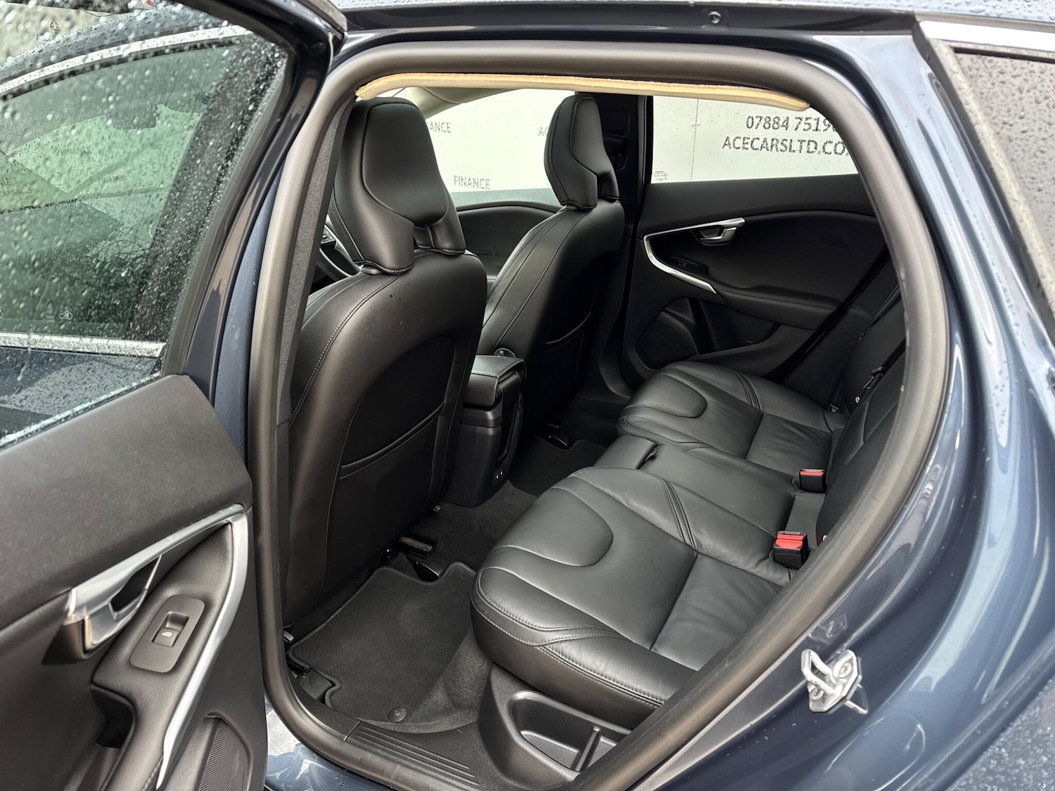 Used Volvo V40 2019 for sale - 76991359: Photo 15