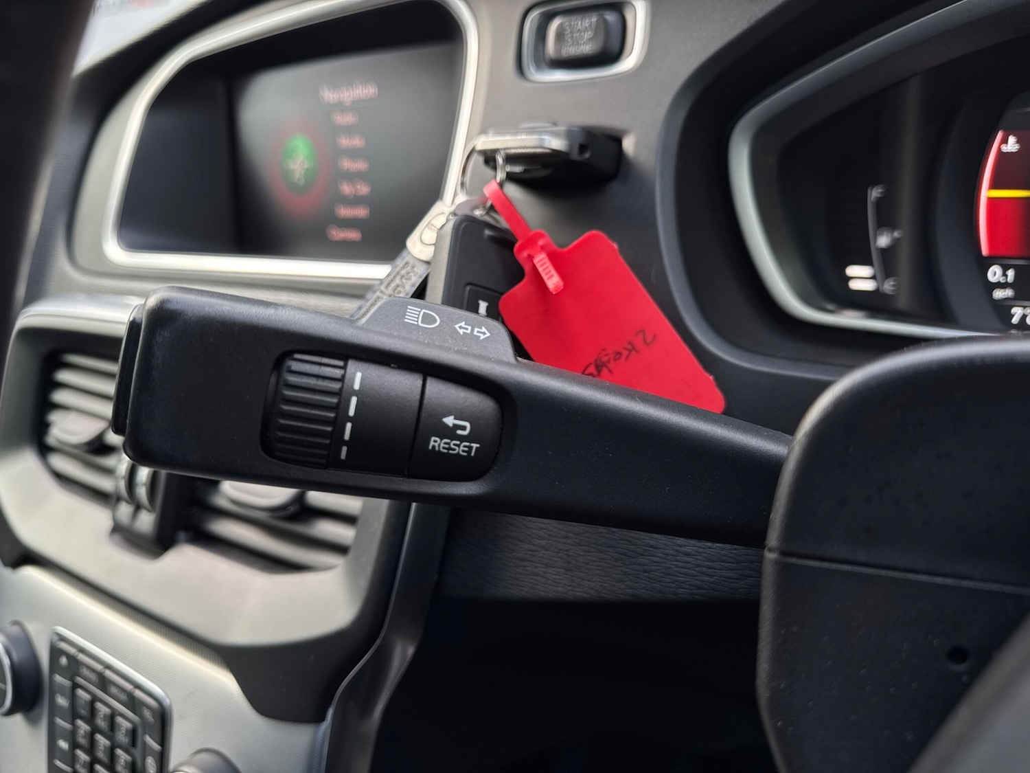 Used Volvo V40 2019 for sale - 76991359: Photo 29