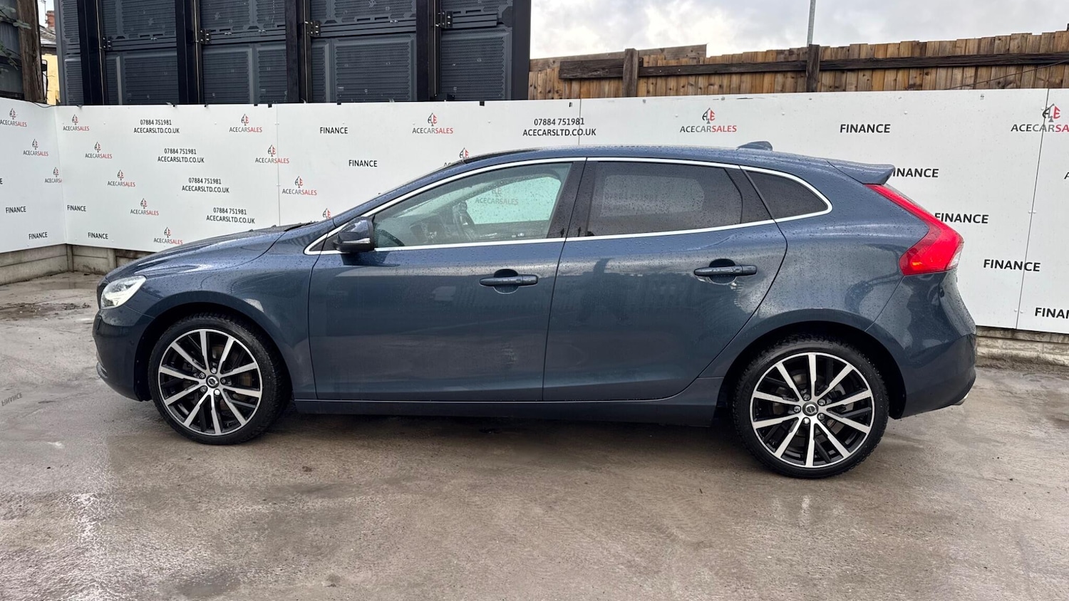 Used Volvo V40 2019 for sale - 76991359: Photo 5