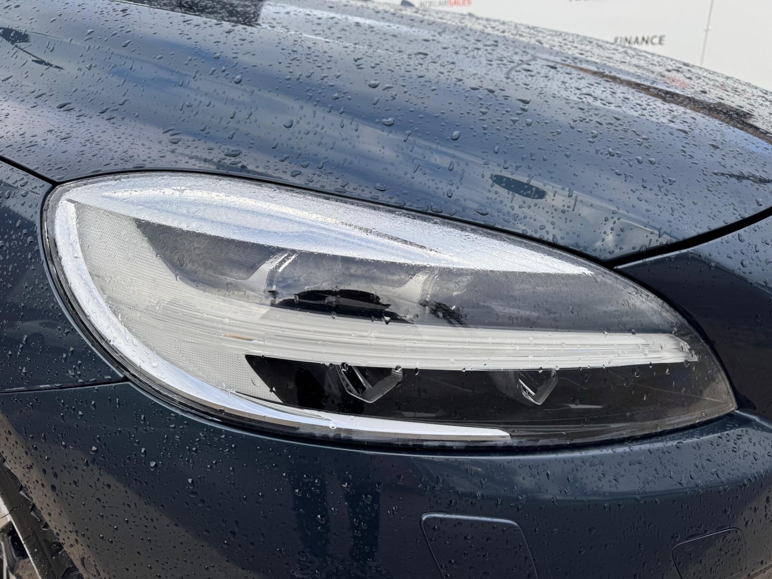 Used Volvo V40 2019 for sale - 76991359: Photo 79