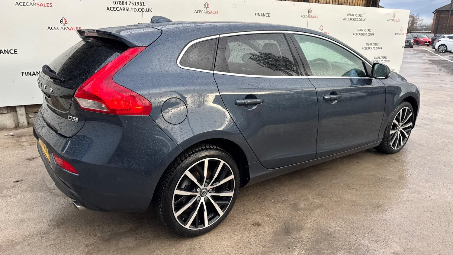 Used Volvo V40 2019 for sale - 76991359: Photo 8