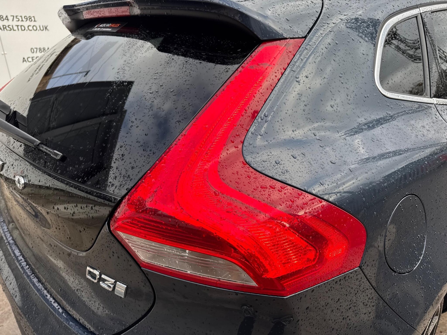 Used Volvo V40 2019 for sale - 76991359: Photo 80