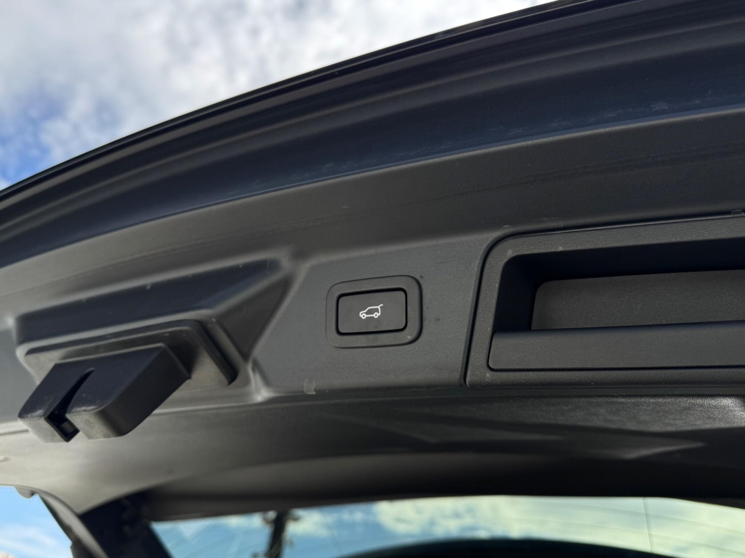 Used Land Rover Range Rover Velar for sale - 78148359: Photo 67