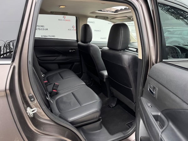 Used Mitsubishi Outlander 2018 for sale - 76270674: Photo 13