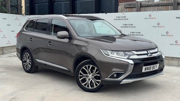 Used Mitsubishi Outlander 2018 for sale - 76270674: Photo 1
