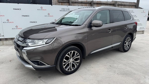 Used Mitsubishi Outlander 2018 for sale - 76270674: Photo 4
