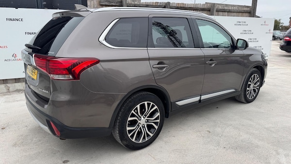 Used Mitsubishi Outlander 2018 for sale - 76270674: Photo 8