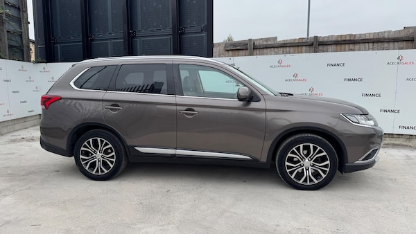 Used Mitsubishi Outlander 2018 for sale - 76270674: Photo 9