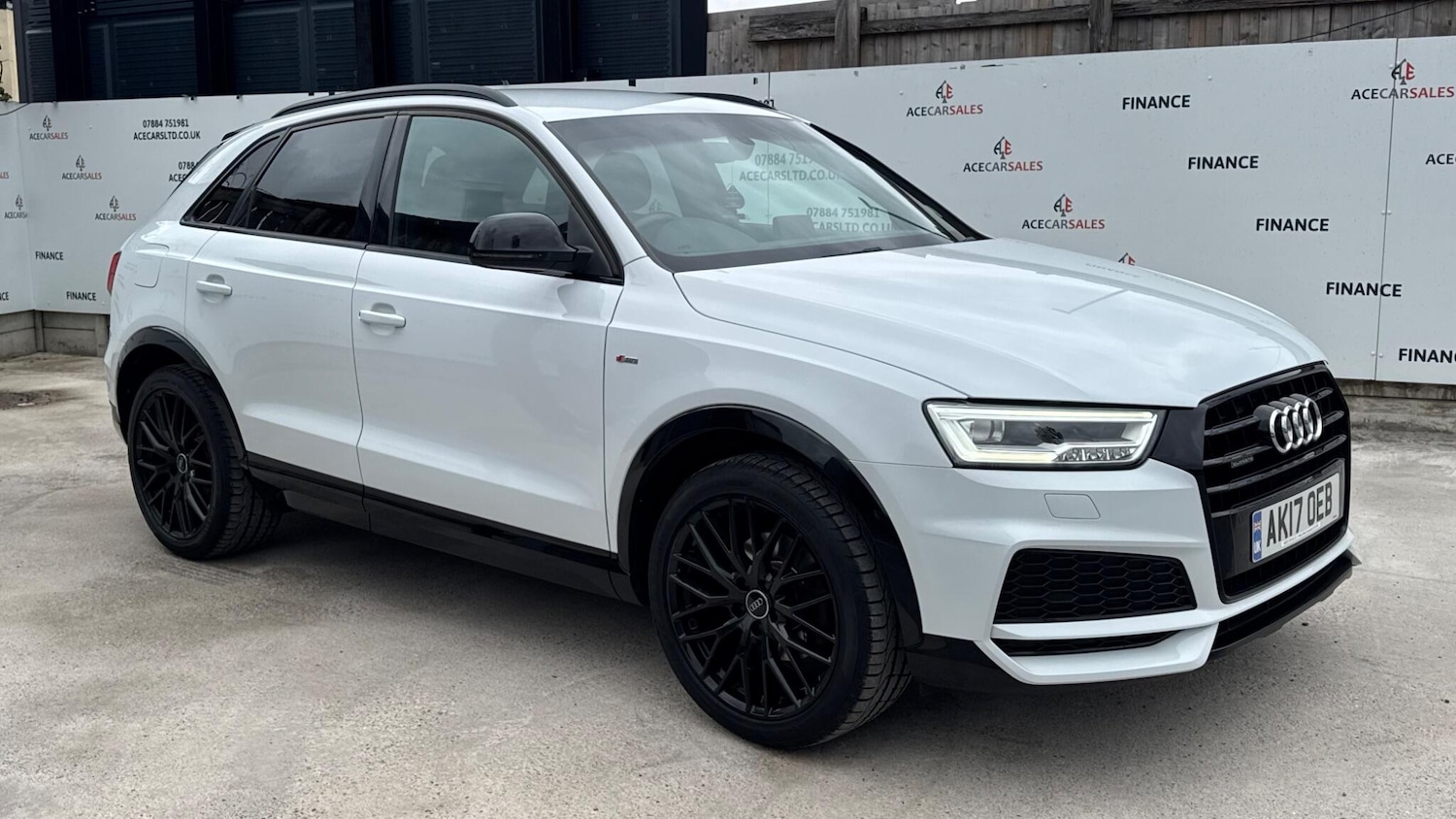 Used Audi Q3 2017 for sale - 78100240: Photo 2