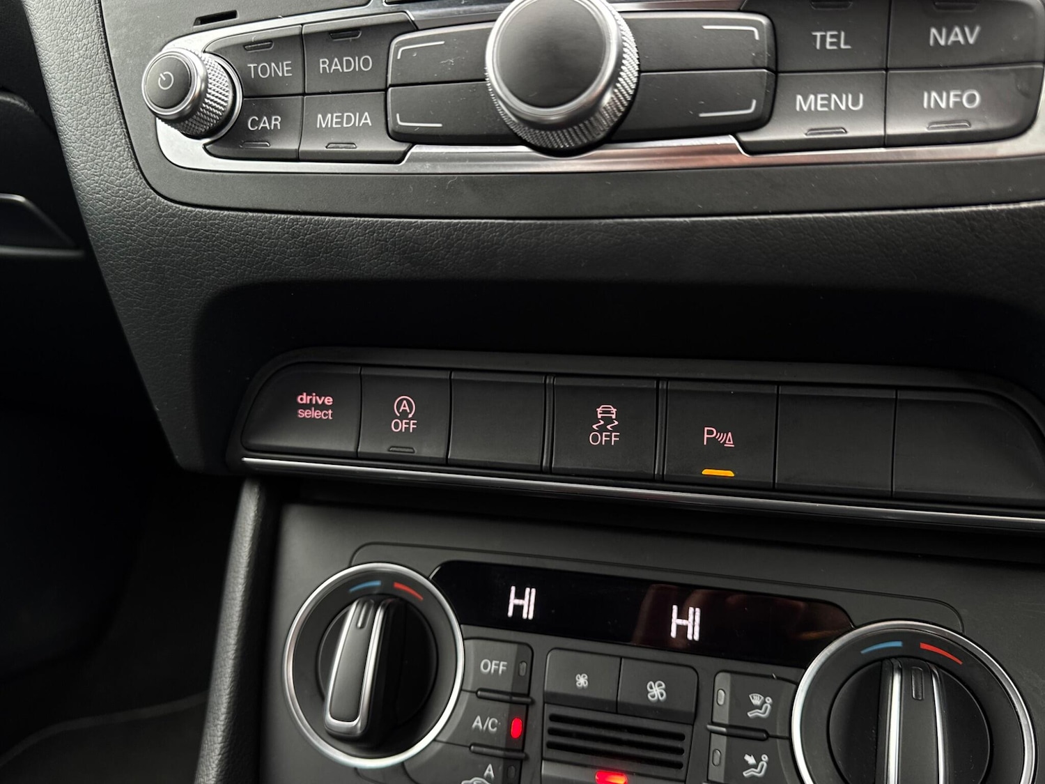 Used Audi Q3 2017 for sale - 78100240: Photo 25