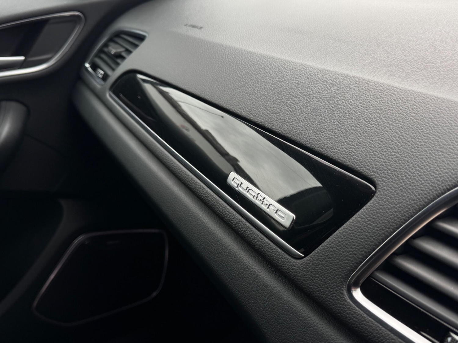 Used Audi Q3 2017 for sale - 78100240: Photo 59