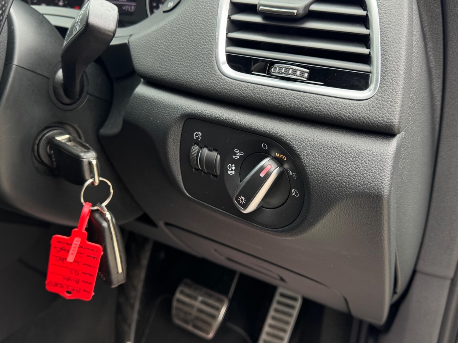 Used Audi Q3 2017 for sale - 78100240: Photo 64