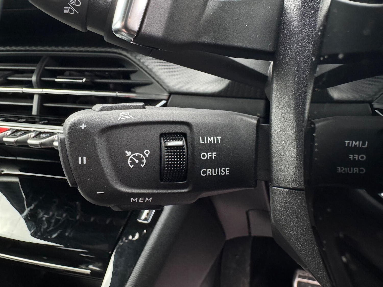 Used Peugeot 2008 2021 for sale - 76926784: Photo 32