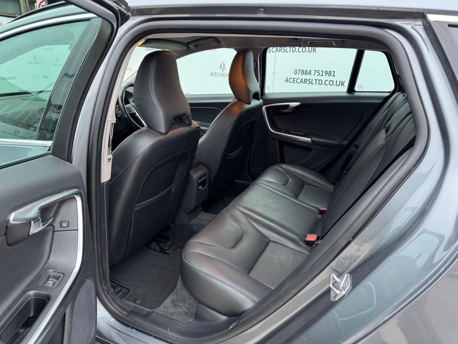 Used Volvo V60 2017 for sale - 77330739: Photo 15