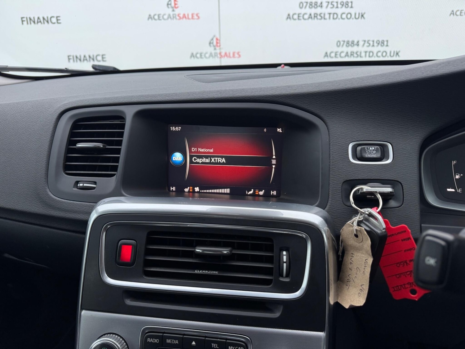 Used Volvo V60 2017 for sale - 77330739: Photo 23