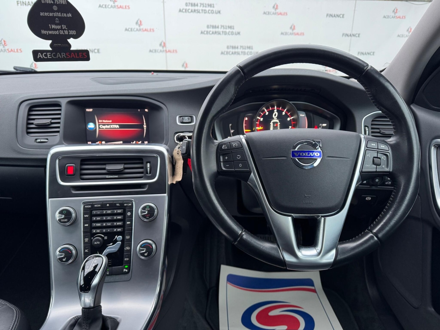 Used Volvo V60 2017 for sale - 77330739: Photo 33