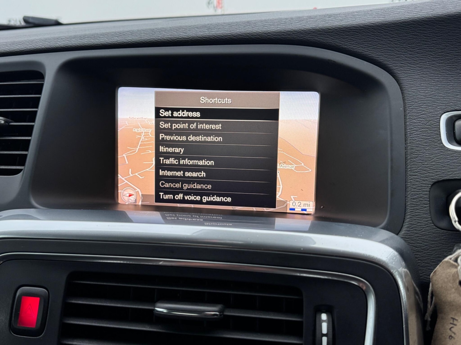 Used Volvo V60 2017 for sale - 77330739: Photo 41