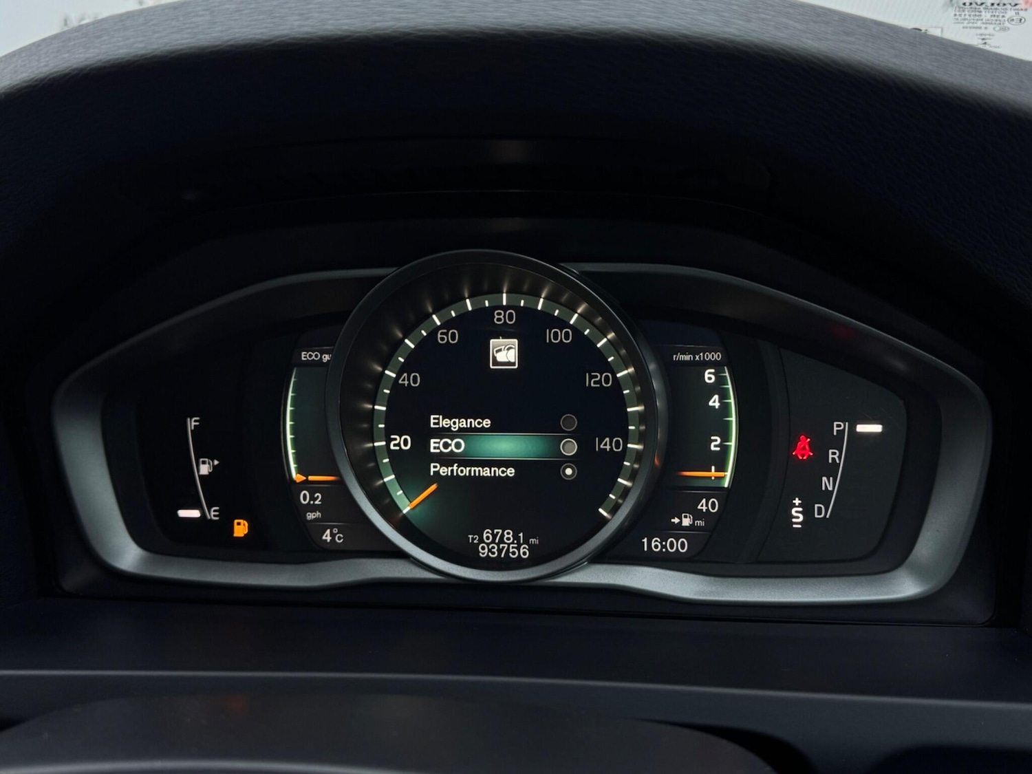 Used Volvo V60 2017 for sale - 77330739: Photo 51