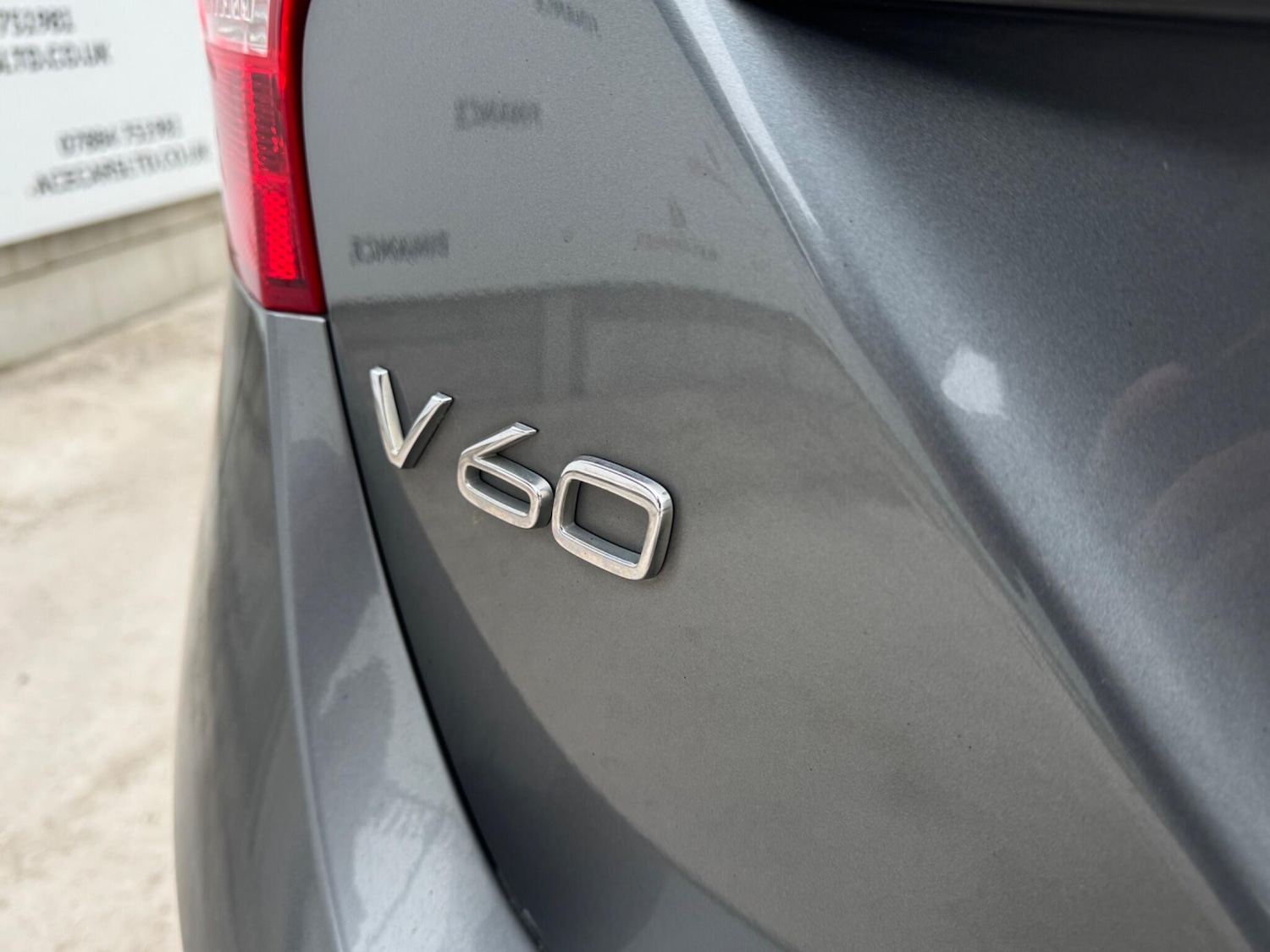 Used Volvo V60 2017 for sale - 77330739: Photo 60