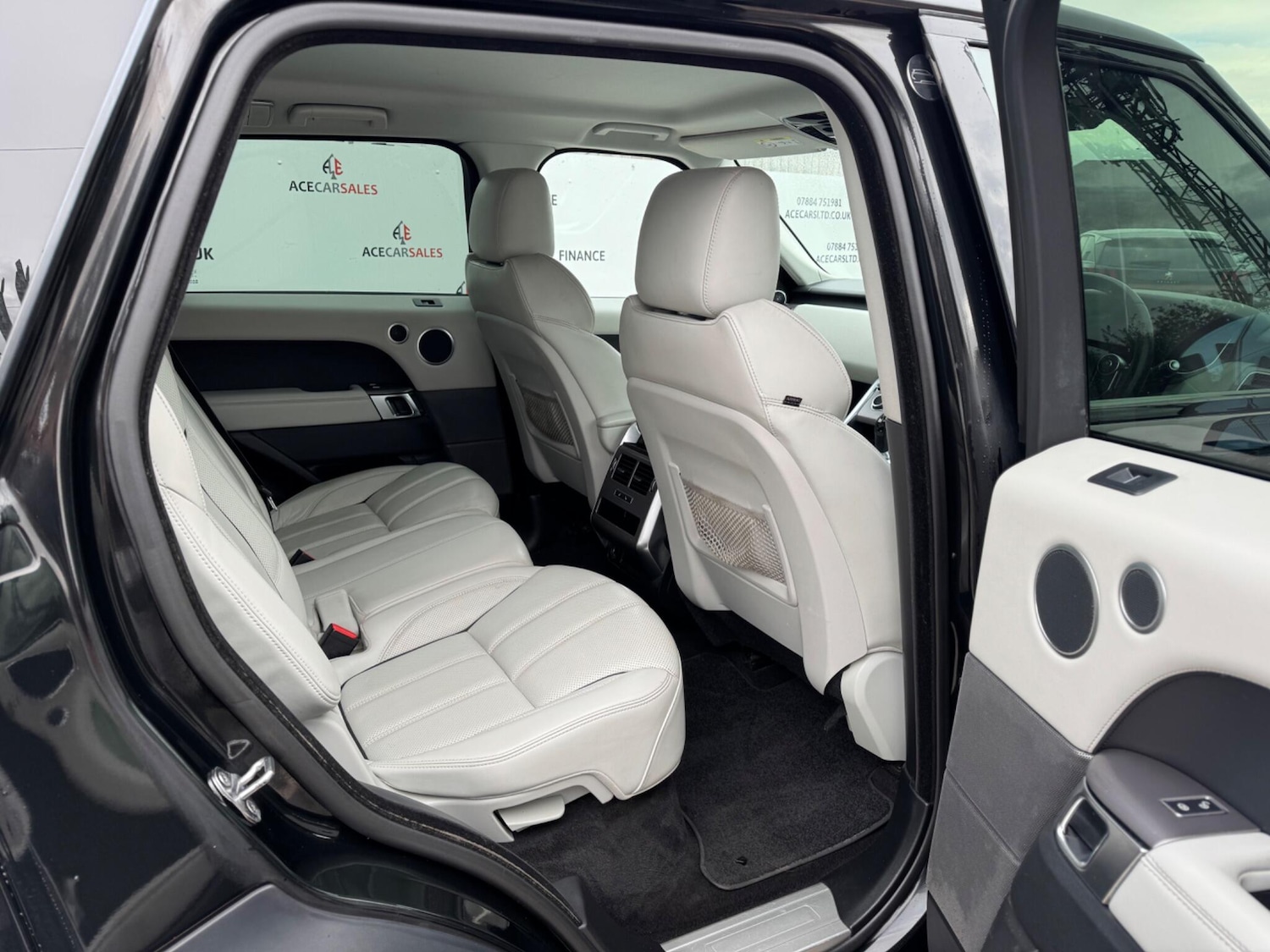 Used Land Rover Range Rover Sport 2015 for sale - 76432500: Photo 13